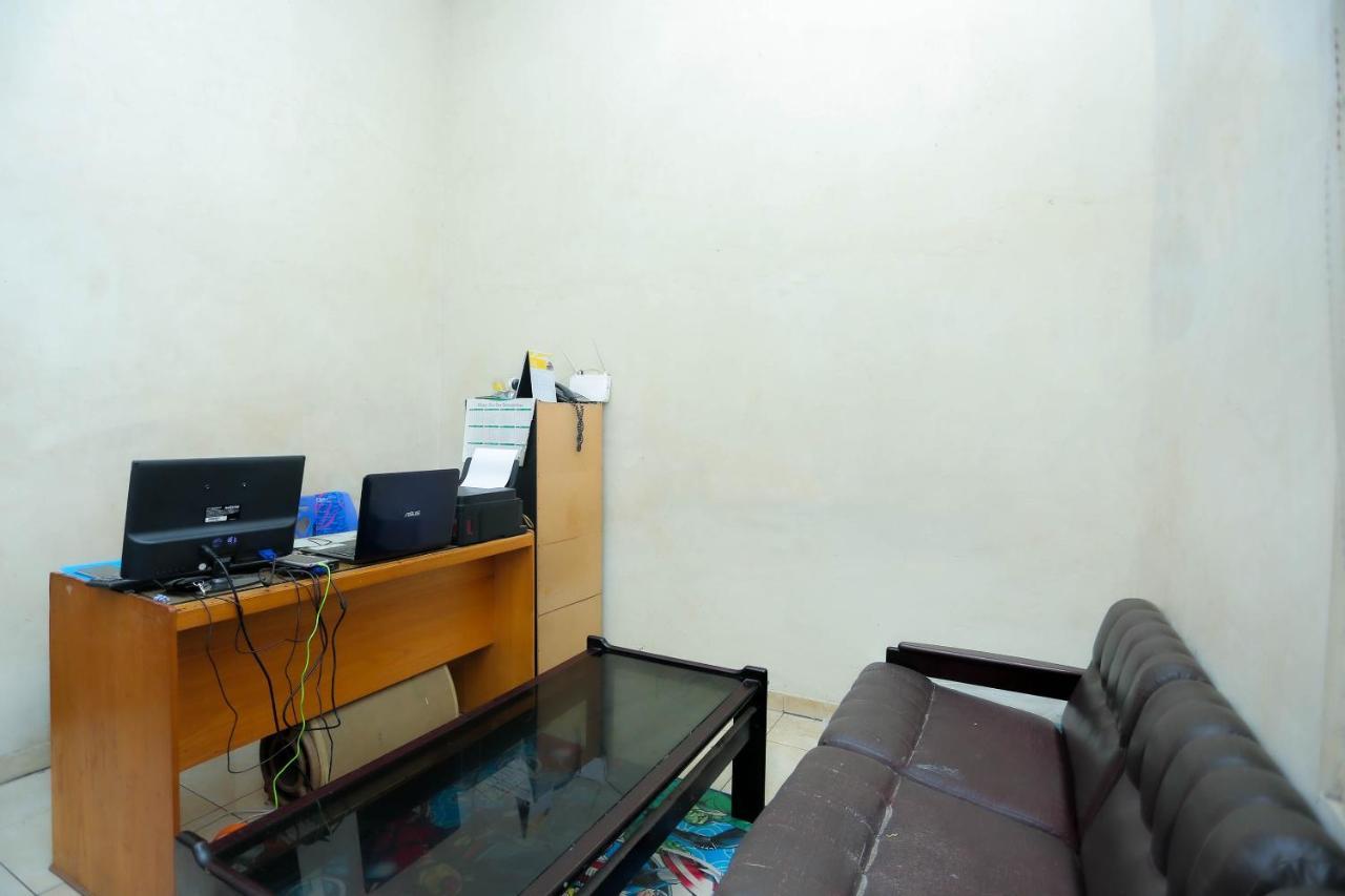Oyo 2692 Penginapan Mba Ros Banjarbaru Exteriér fotografie